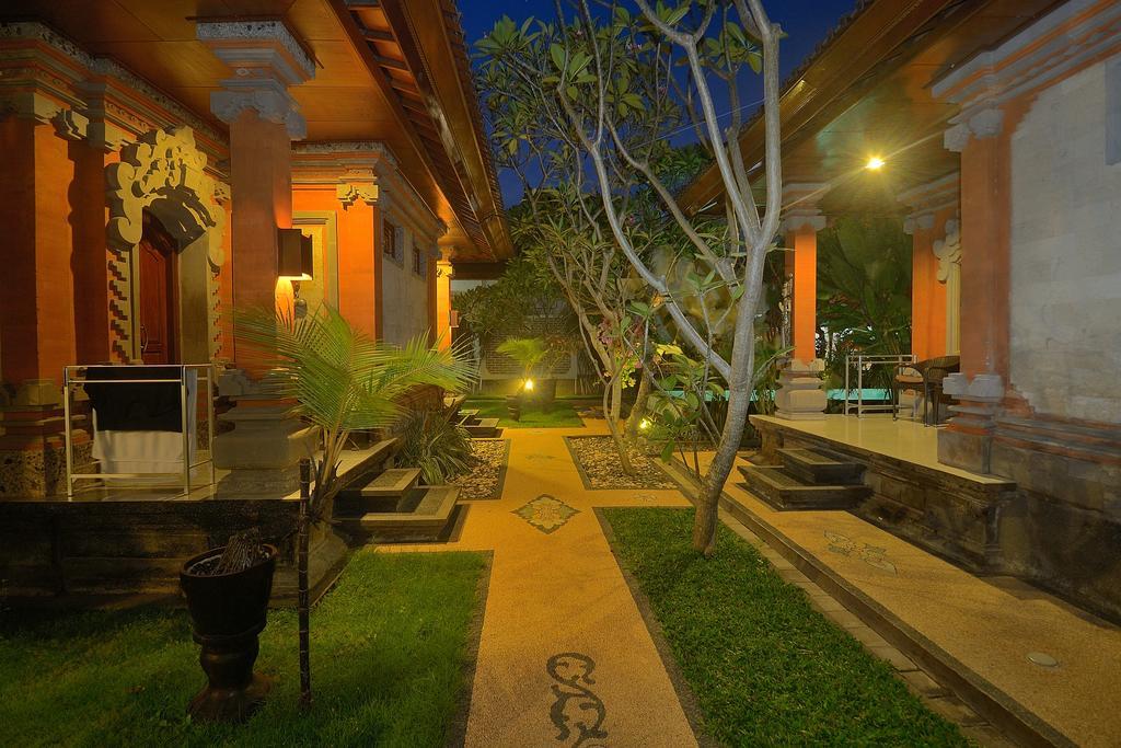 Tirta Ening Agung Hotel Санур Экстерьер фото