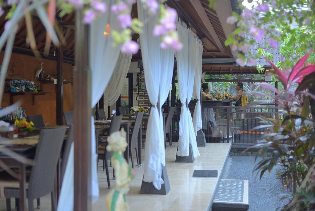 Tirta Ening Agung Hotel Санур Экстерьер фото
